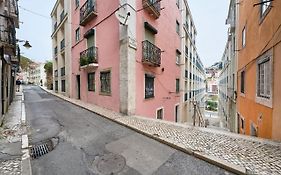 Castle View At Lisbon Heart By Timecooler